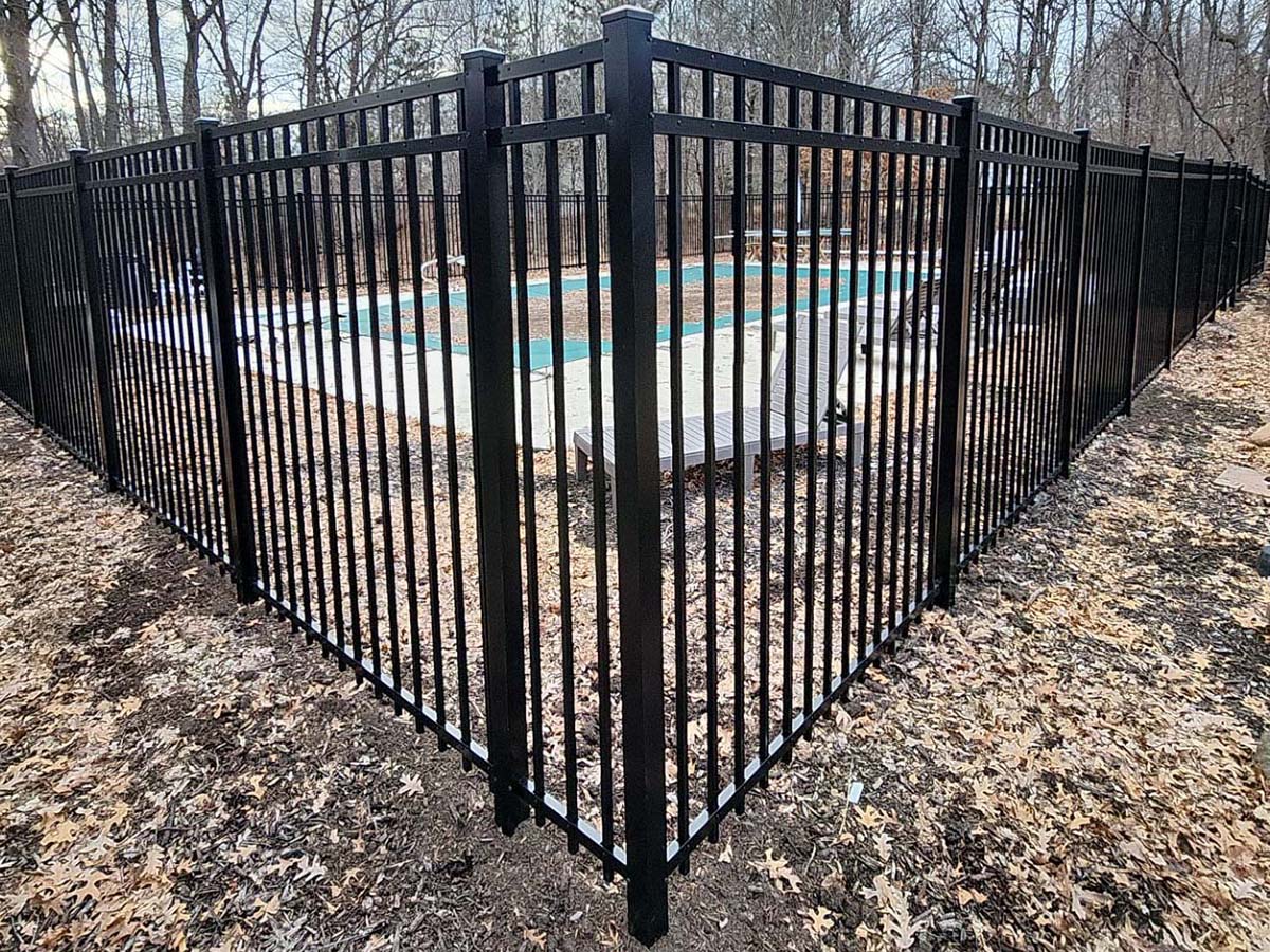 Photo of a Minnesota aluminum fence