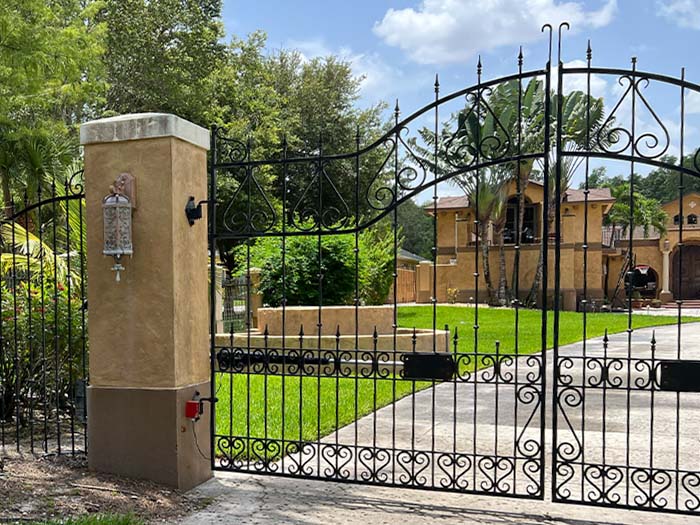 Estate gate options in the West Metro Minnesota area.