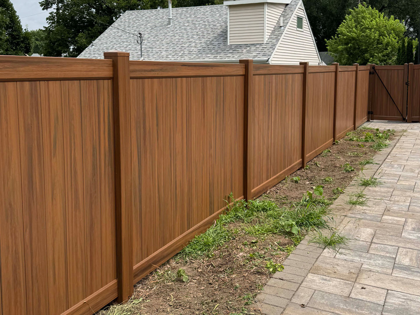 Vinyl fence installation in West Metro Minnesota