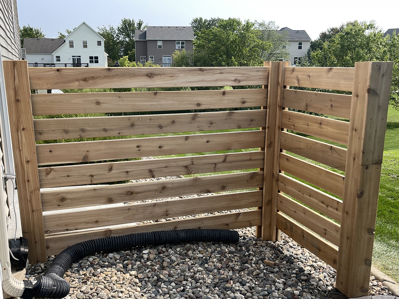 Delano MN horizontal style wood fence