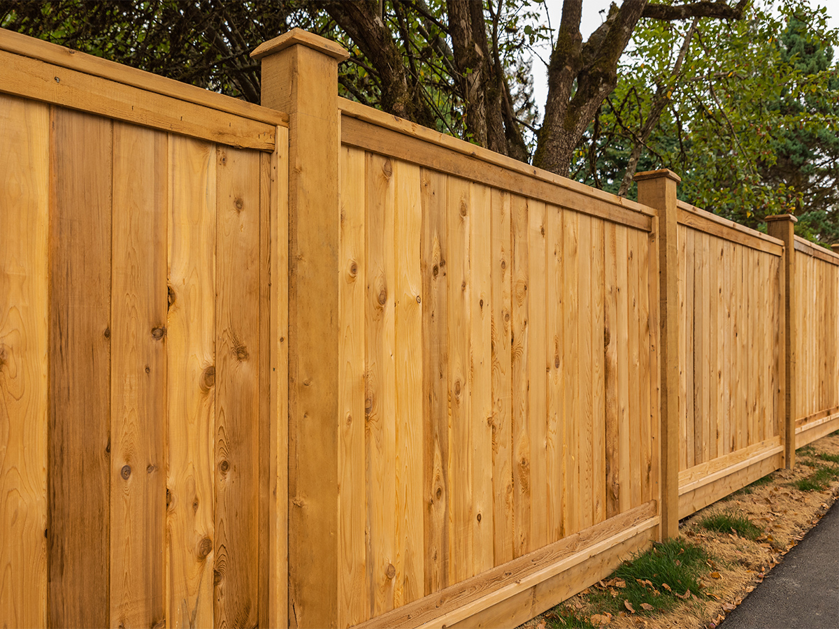 St. Bonifacius MN cap and trim style wood fence