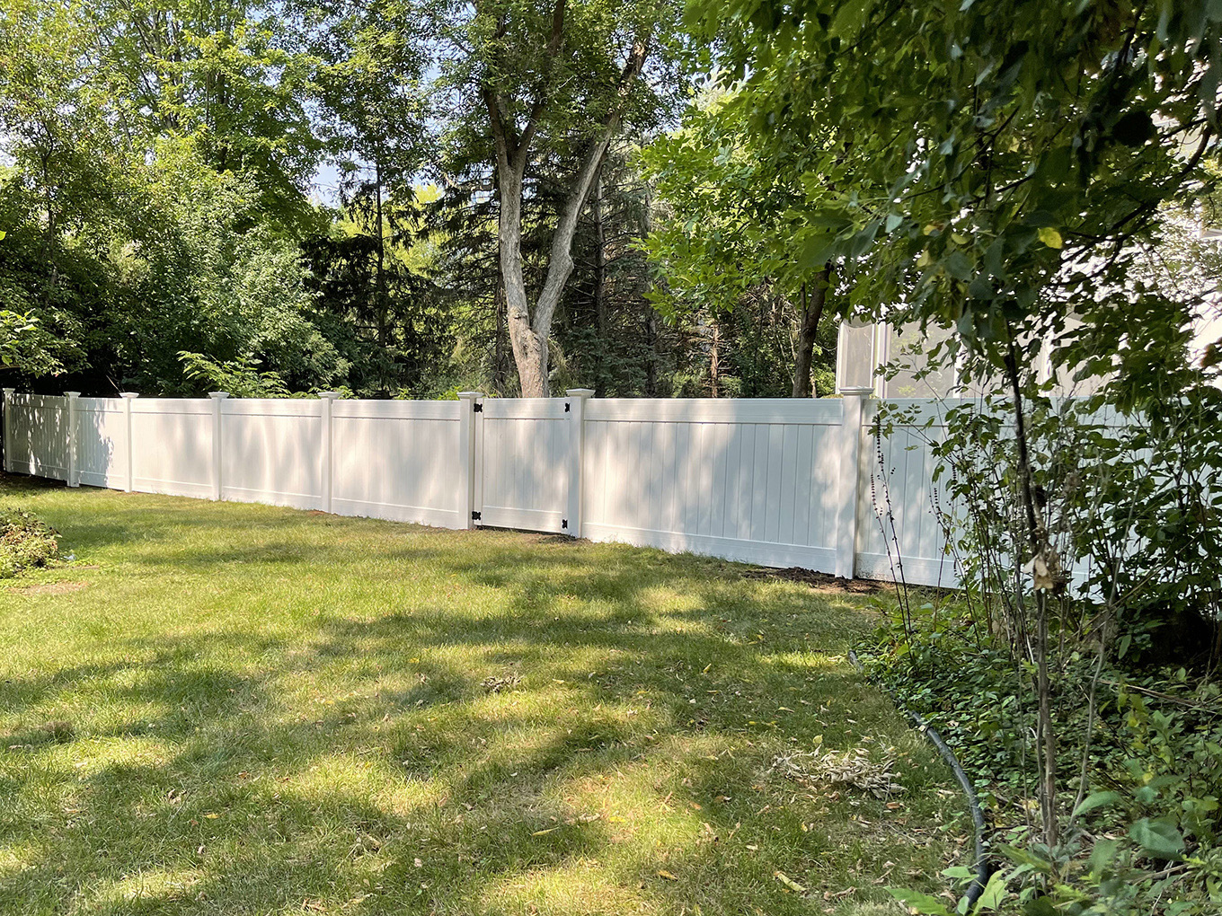 vinyl fence Waconia Minnesota