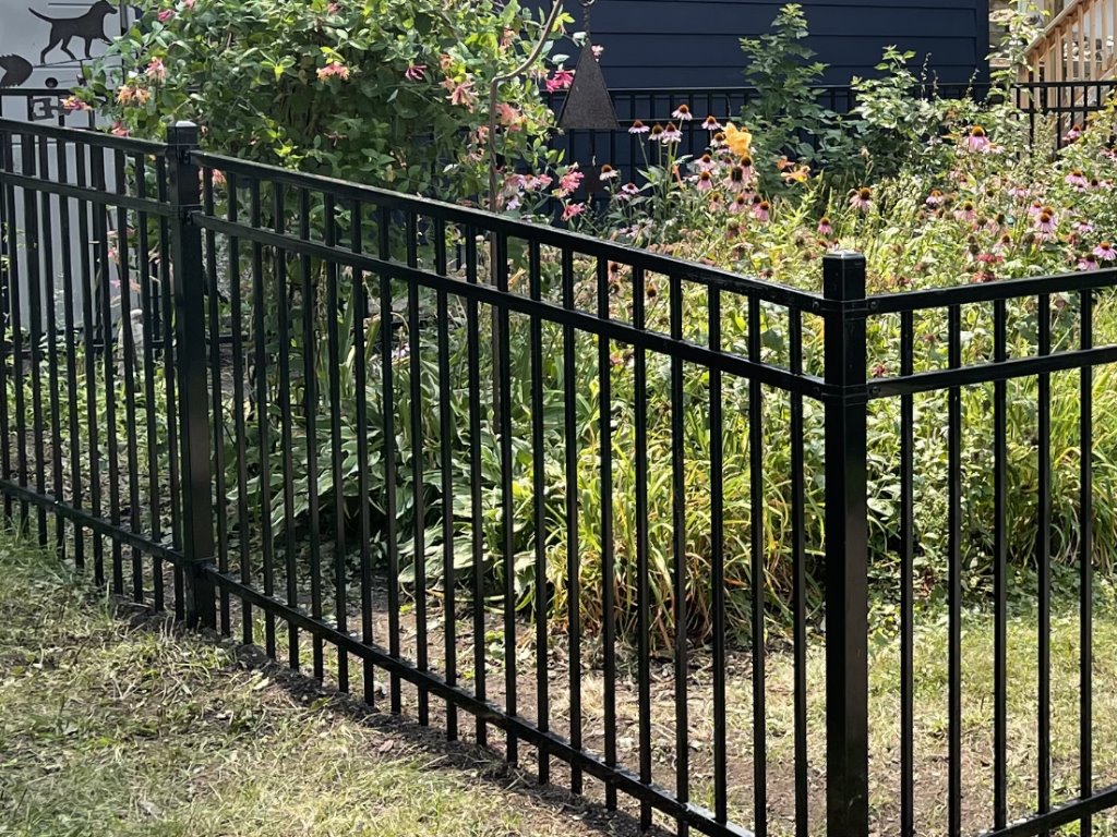 Watertown Minnesota residential fencing contractor