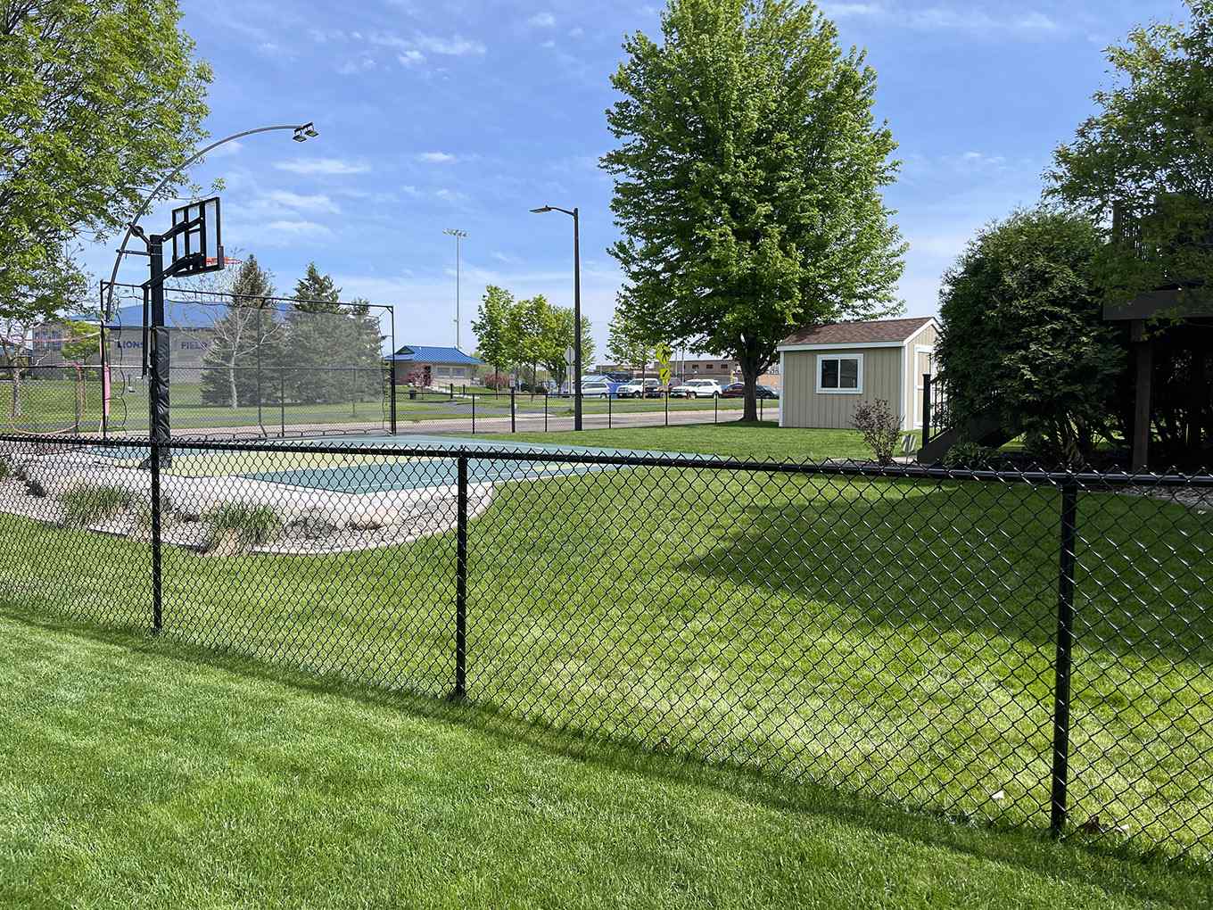Chain Link Fences | Shed & Fence Company - West Metro Minnesota